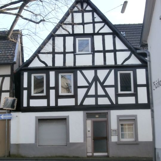 Hauptstraße 30