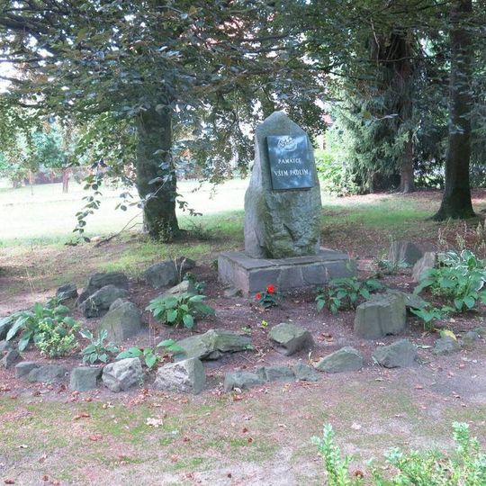 Pomník padlým v Sadu 5. května v Cvikově