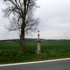 Kříž východně od Hradešic