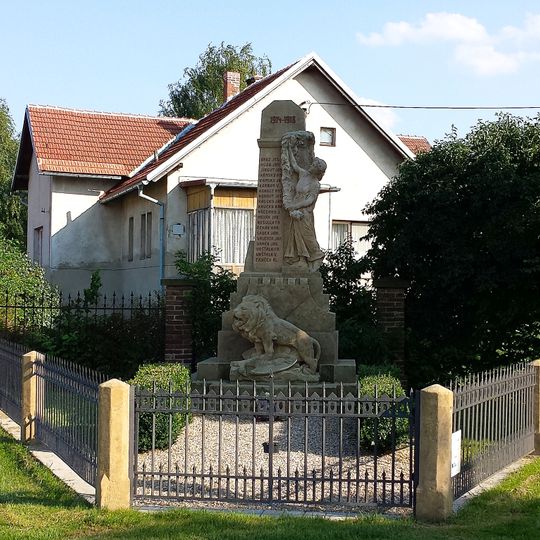 Pomník padlým v Hlušicích