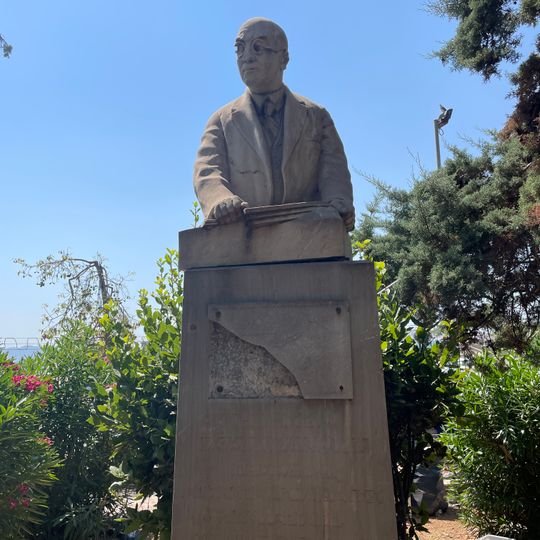 Bust of Dimitris Kallimasiotis