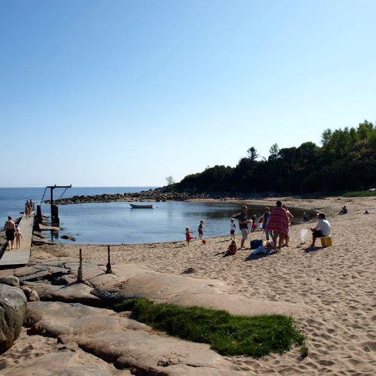 Tjuvahålan Beach