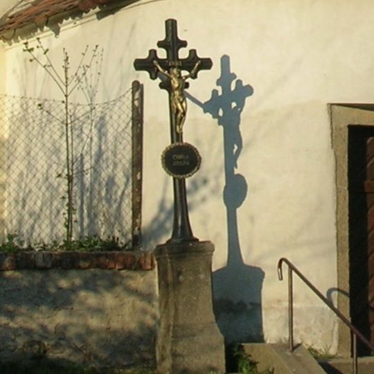 Kříž u kaple sv. Josefa v Jaroměřicích nad Rokytnou