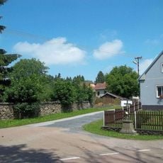 Kříž v Defurových Lažanech