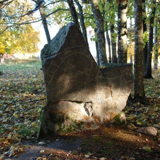 Uppland Runic Inscription 916