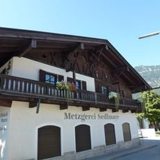 Bundwerk an Alpspitzstraße 2