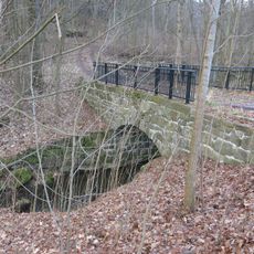 Jednoobloukový most přes Rožanský potok v Rožanech