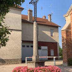 Croix de l'église de Montpont-en-Bresse