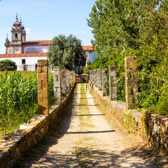 Cerca do Mosteiro de Tibães