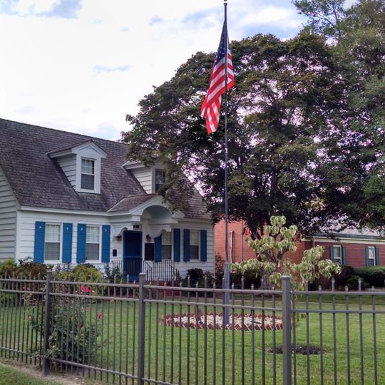 Fort Nelson Chapter of the Daughters of the American Revolution Chapter House