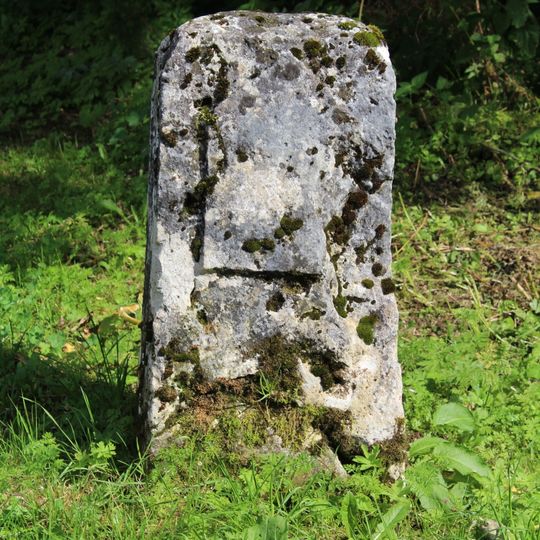 Borne frontière de la Buna