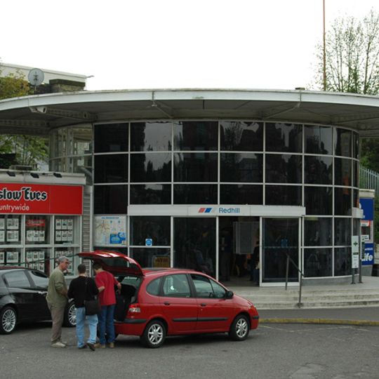 Redhill railway station