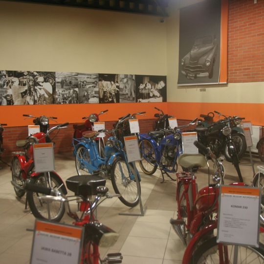 Szkolne Muzeum Motoryzacji w Toruniu