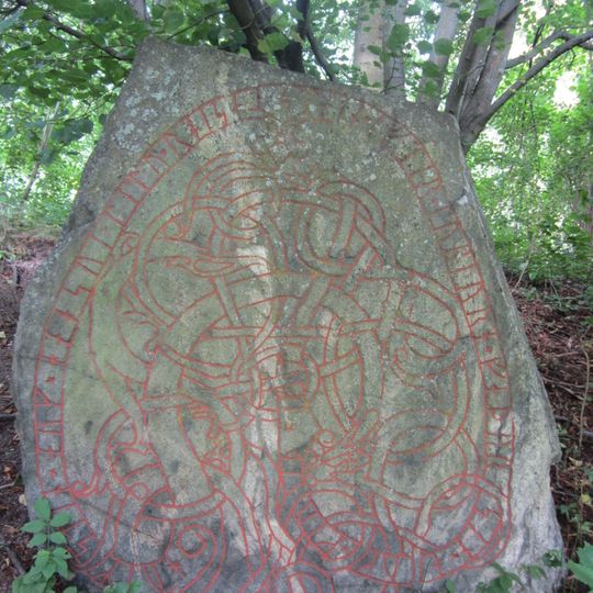 Uppland Runic Inscription 77
