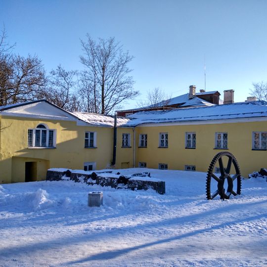 Здание общественное