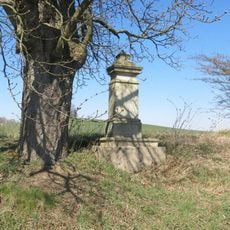 Kříž u silnice severovýchodně od Brniště