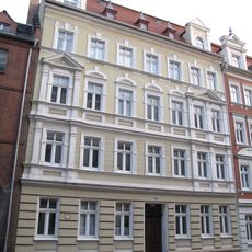 Mietshaus in geschlossener Bebauung Gobbinstraße 13