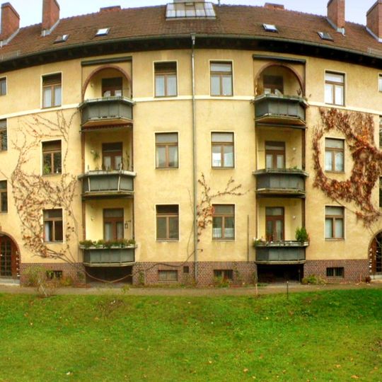 Wohn- und Geschäftshaus