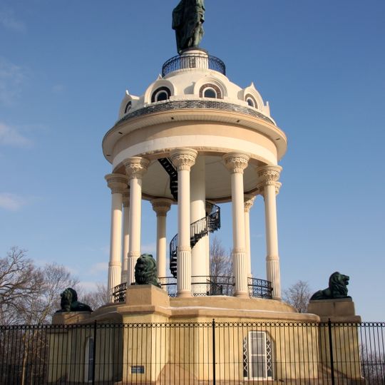 Hermann Heights Monument