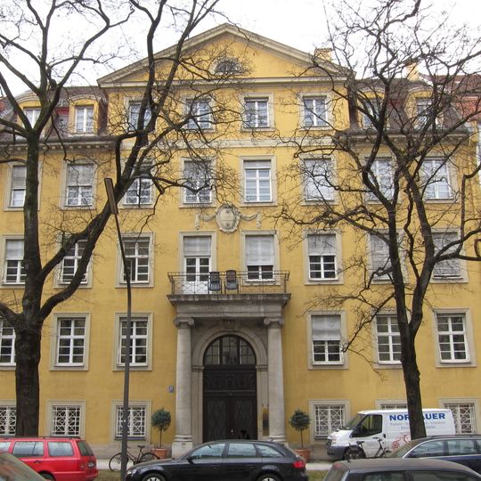 Ehem. Verwaltungsgebäude