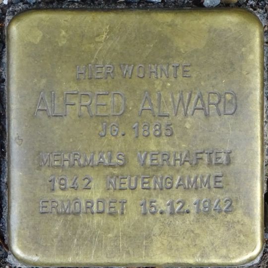 Stolperstein en memoria de Alfred Alward