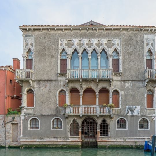 Palazzo Mastelli del Cammello