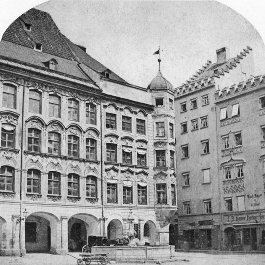 Altes Landschaftsgebäude