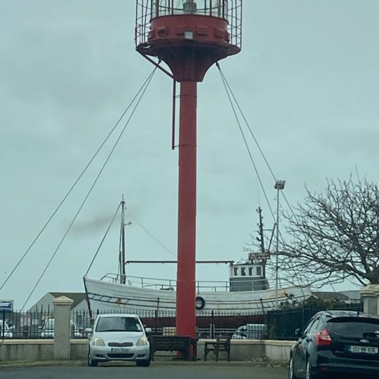 Arklow harbour beacon