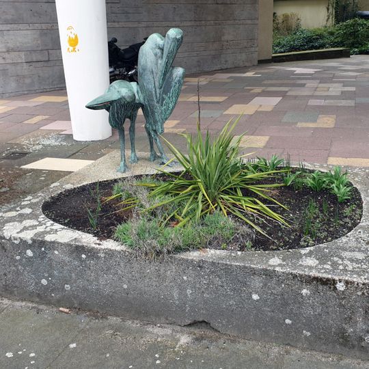 Brunnen mit Pelikangruppe