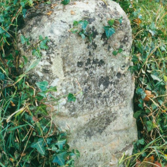 Milestone, Ansford Hill, jct with Lower Ansford