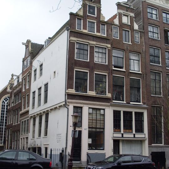 Hoekhuis aan walenpleintje