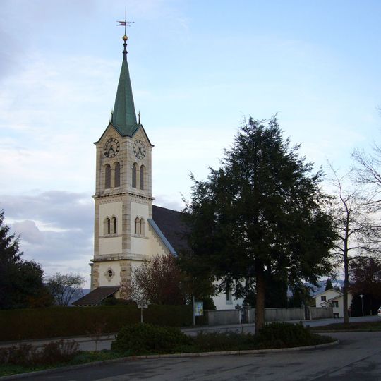 Evangelisch-reformierte Kirche und Pfarrhaus