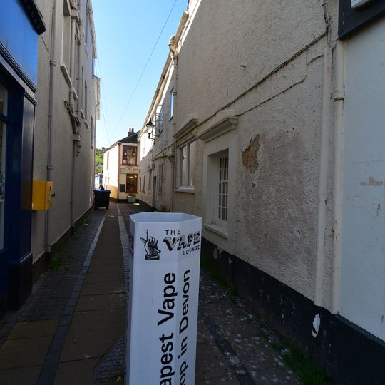 Bollard Opposite No 1