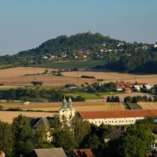 Jičíněveská pahorkatina