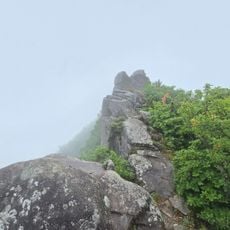 황석산