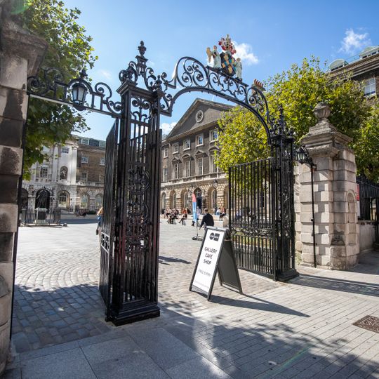 Gates, Gate Piers And Street Railings To Guys Hospital