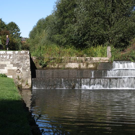 Harbour Walls And Weir