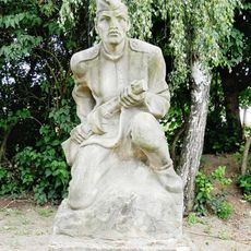 Pomník padlých - socha v Brníkově