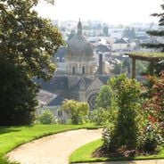 Monumentos históricos y sitios naturales en Mayenne Francia