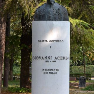 Monumento a Giovanni Acerbi