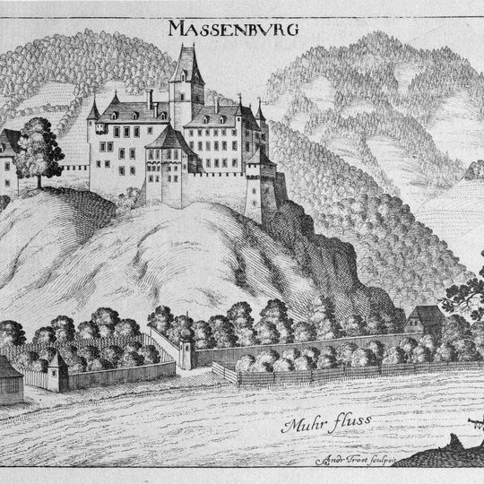 Massenburg, Leoben