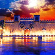 Ghostly Manor Thrill Center