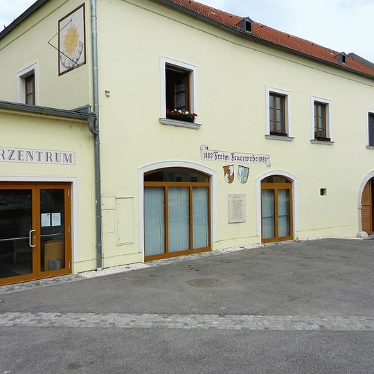 Gutshof Rauchenwarth