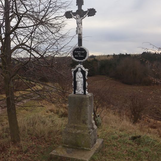 Kříž u cesty do Dobré Vody