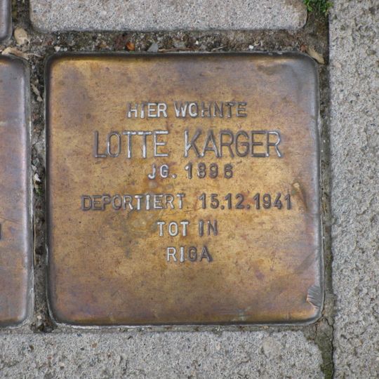 Stolperstein en memoria de Lotte Karger