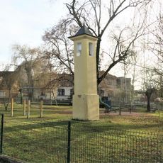 Zvonička na návsi v Brázdimu