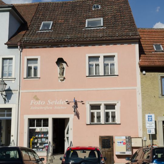 Wohn- und Geschäftshaus