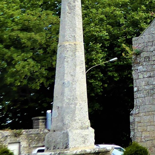 Croix de l'Église Notre-Dame-des-Carmes