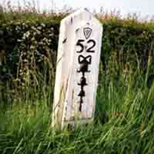 Milepost, Lower Dicker, nr Blackbarn Farm, Golden Cross