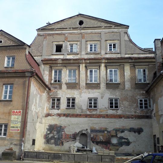 Kamienica z alkierzem wschodnim i alkierzem zachodnim